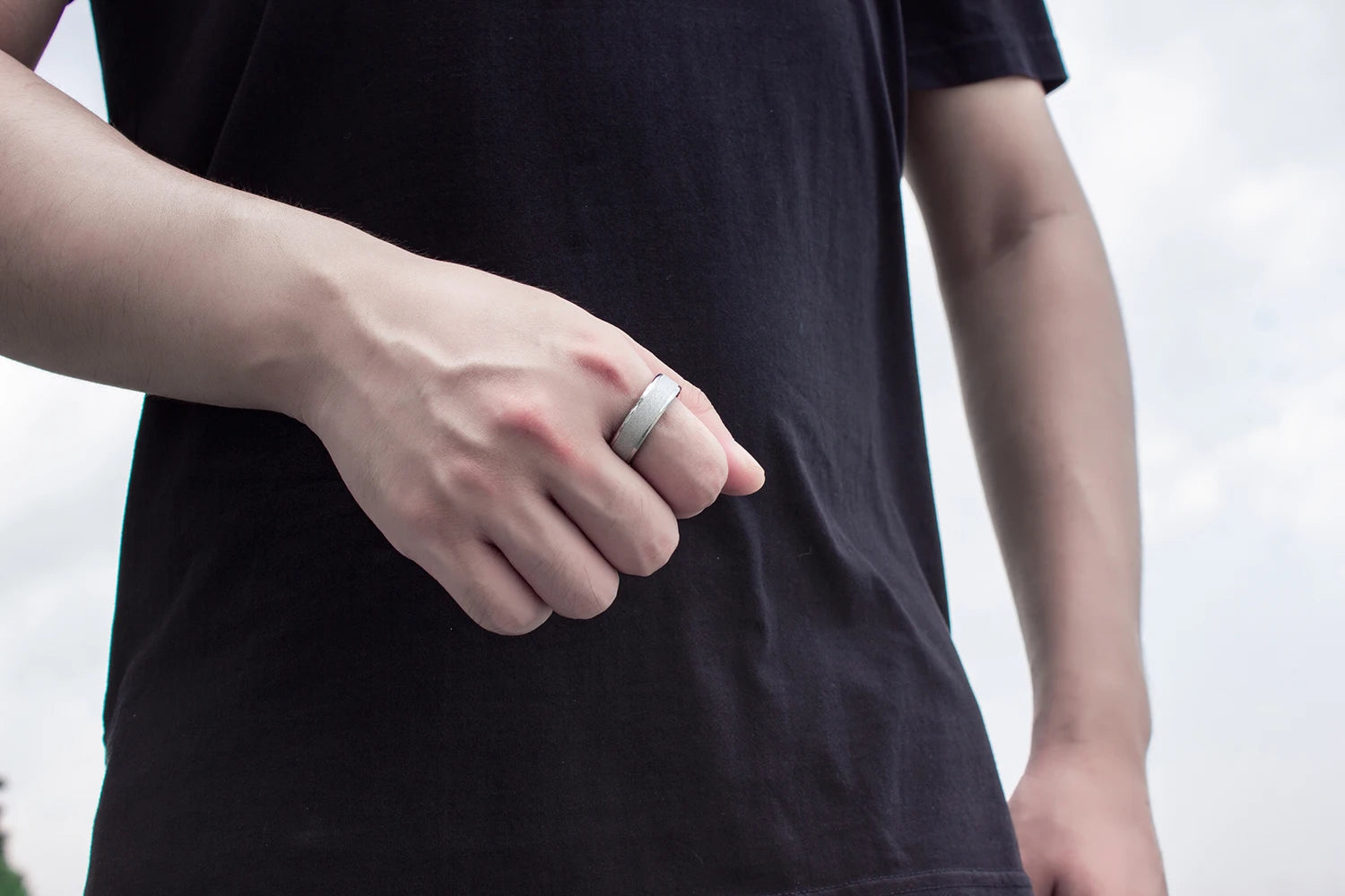 R10 Smart Ring with Charging Case